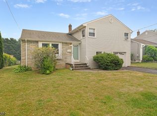 29 Post Rd, Clark, NJ 07066