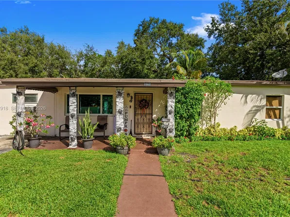 2007 NW 89th St, Miami, FL 33147