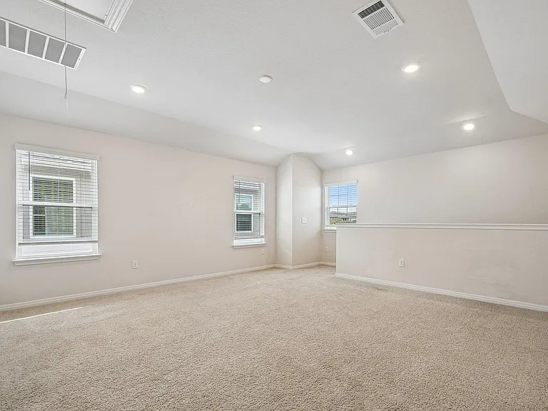405 Mais Dr — Photo 14