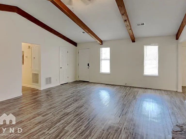 7225 Little Fawn Pkwy — Photo 4