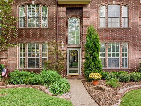 3rd image of 2905 Jacobson Dr