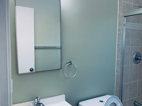 4th image of 6640 Macarthur Blvd #38-17