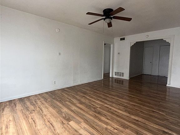 2nd image of 908 Sissom Rd