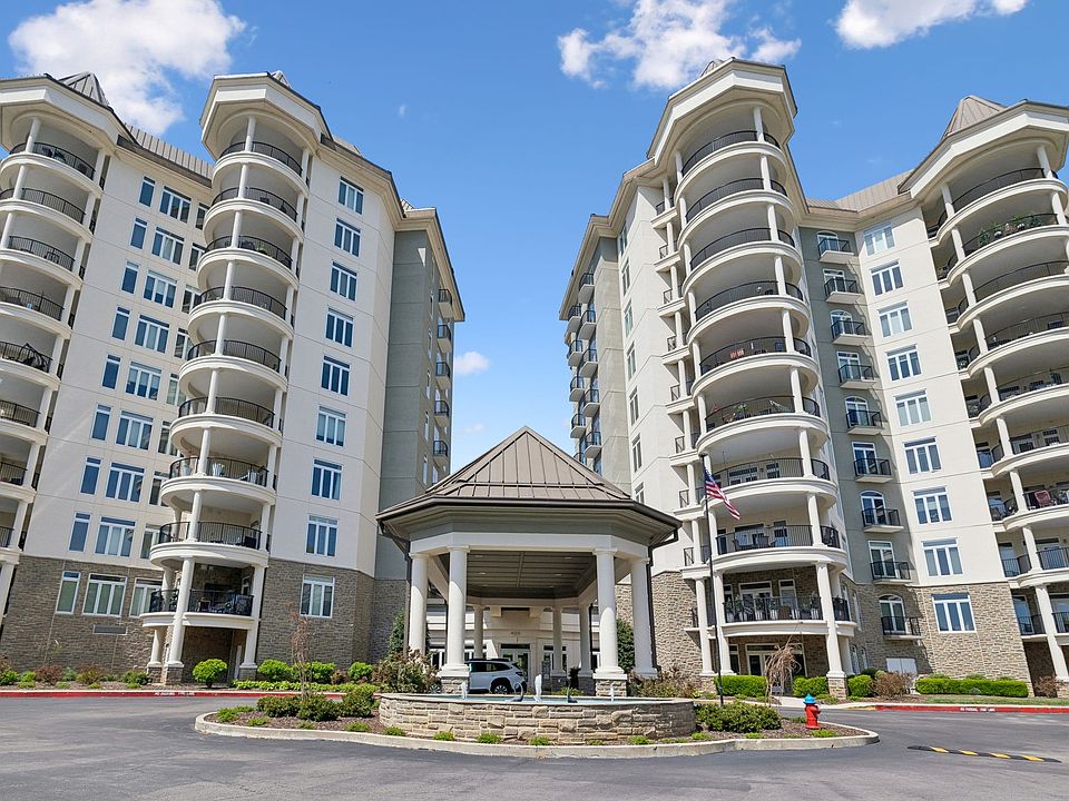 1st image of 400 Warioto Way APT 309