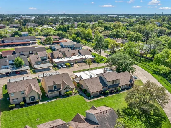 1859 Country Village Blvd Unit 1, Humble, TX 77338