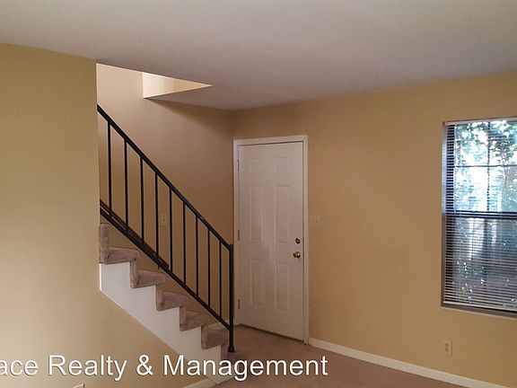 3rd image of 369 Peabody Dr APT 1