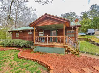 3520 Lakeview Dr, Gainesville, GA 30501