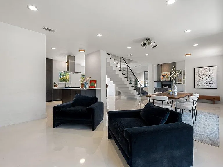 10408 Loring Dr — Photo 7