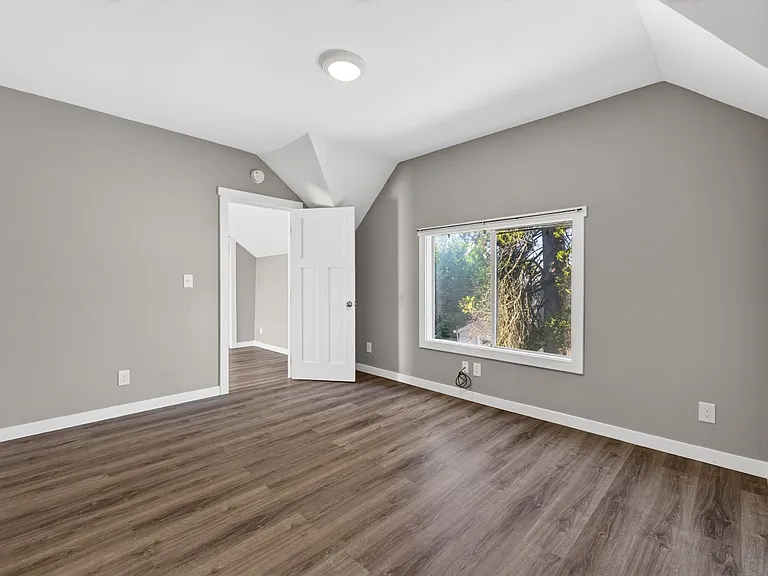 710 S L St #3 — Photo 16