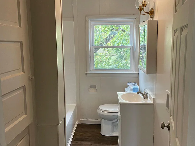 419 N 7th St #B — Photo 7