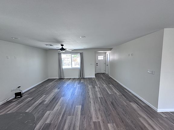 5th image of 2020 Whitewater Dr
