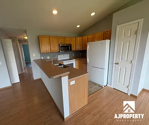 7107 W 56th St #22 Photo 1