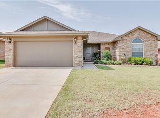 6904 NW 157th St, Edmond, OK 73013