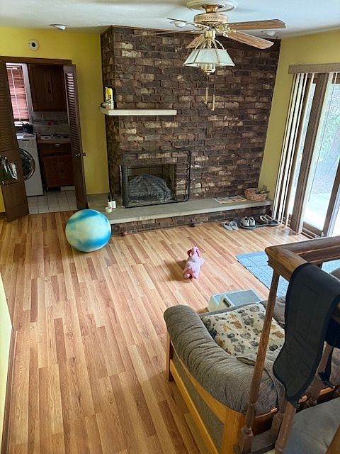 2nd image of 2952 Briarwood Dr W