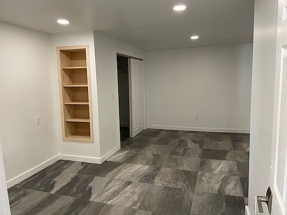 4th image of 116 E Main St #4