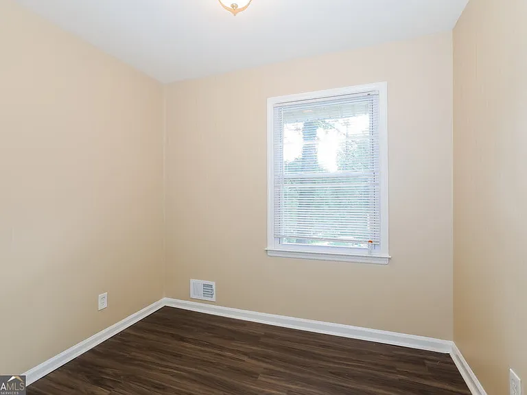 3358 Creekway Dr — Photo 11