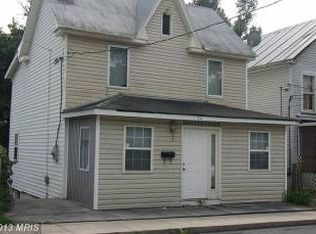 224 Vicky Bullett St, Martinsburg, WV 25404