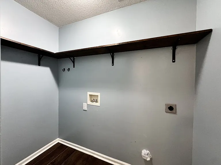 1733 Bernstein Dr — Photo 51
