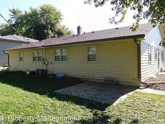 5th image of 13228 Montclair Dr Unit 2