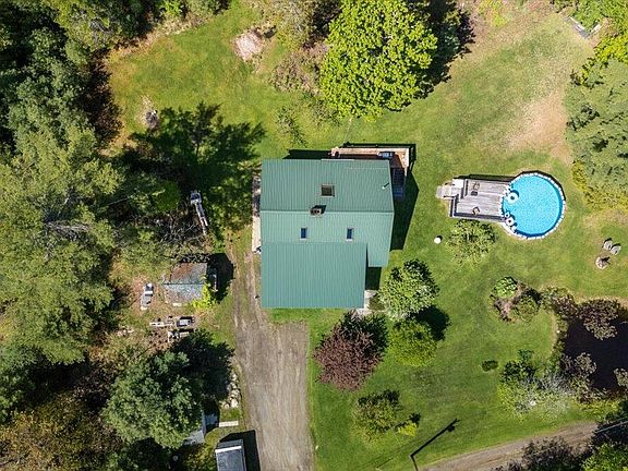 3rd image of 1145 Moosewood Lane