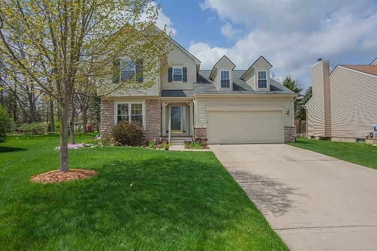 1st image of 8477 Parkridge Dr