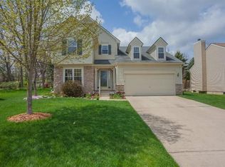 8477 Parkridge Dr, Dexter, MI