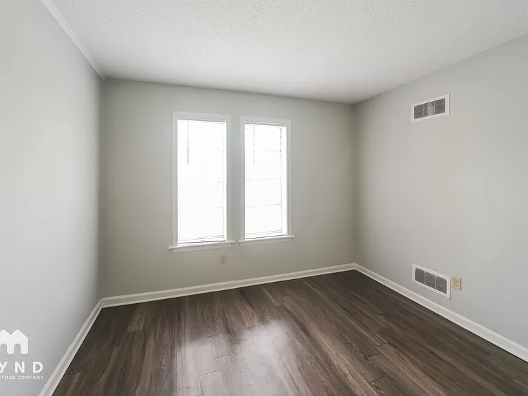 3870 Wordsworth Ave — Photo 13