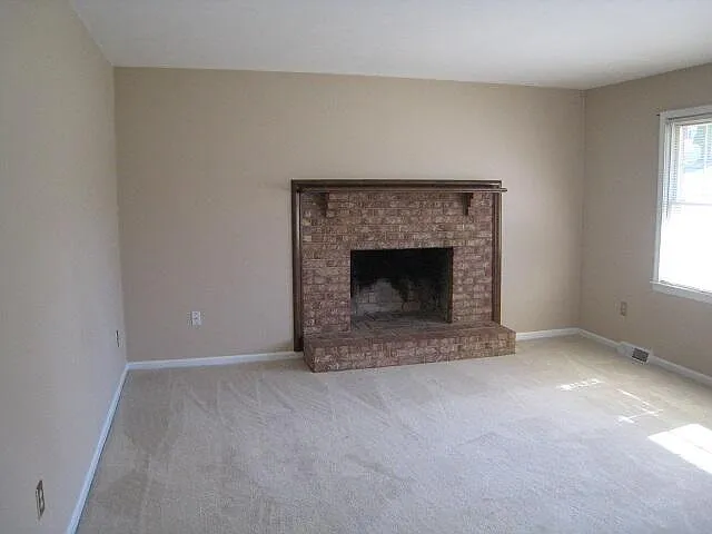5436 N Garden Ln — Photo 10