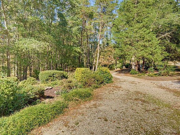 3rd image of 156 Ebenezer Rd