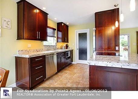 5th image of 1716 NE 38th St