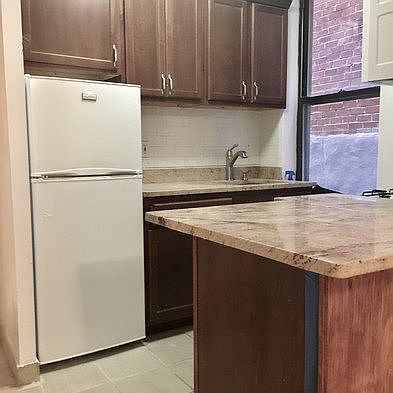4th image of 3180 43rd St APT 1