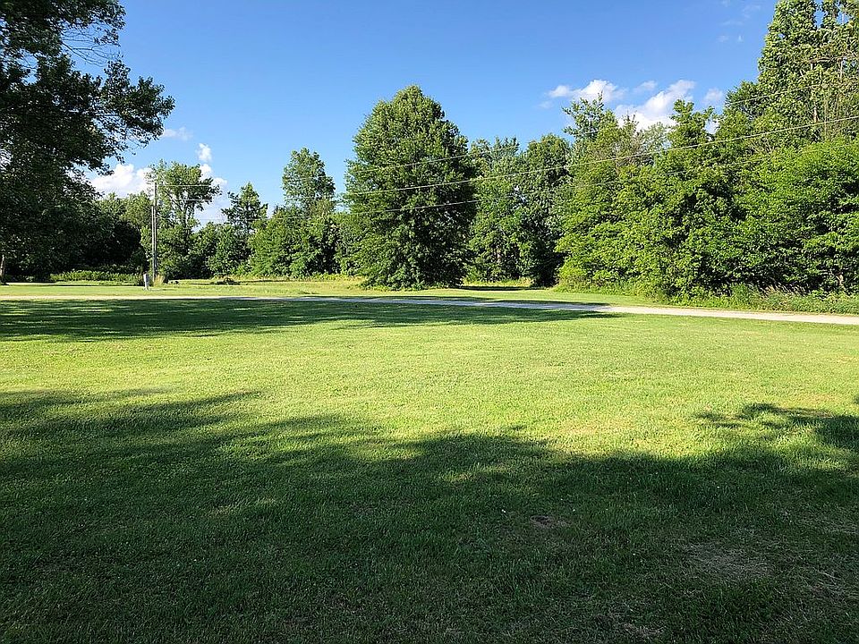 2nd image of 750 W Moonglo Rd