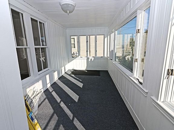 2nd image of 50 Seafoam Ave
