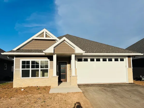 487 Papermill Cir, Kimberly, WI 54136