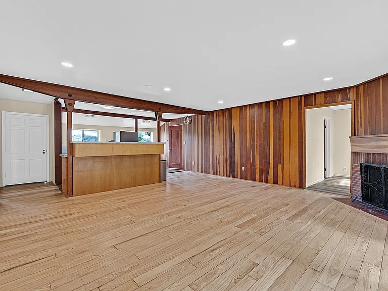 254 Los Altos Dr — Photo 6