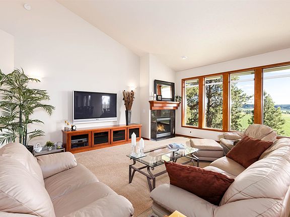 4th image of 8808 E Golden Hill Ln