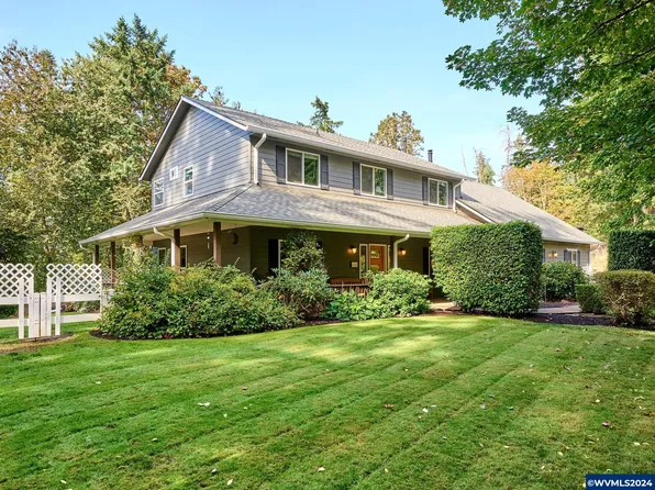 4111 Amber Ct NE, Silverton, OR 97381