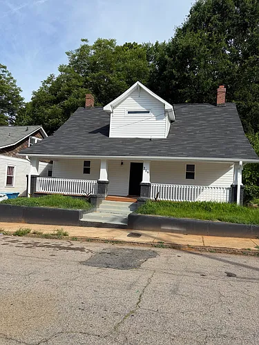 216 S Clay St Photo 1