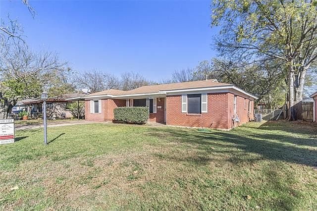 1st image of 3920 Caddo Trl