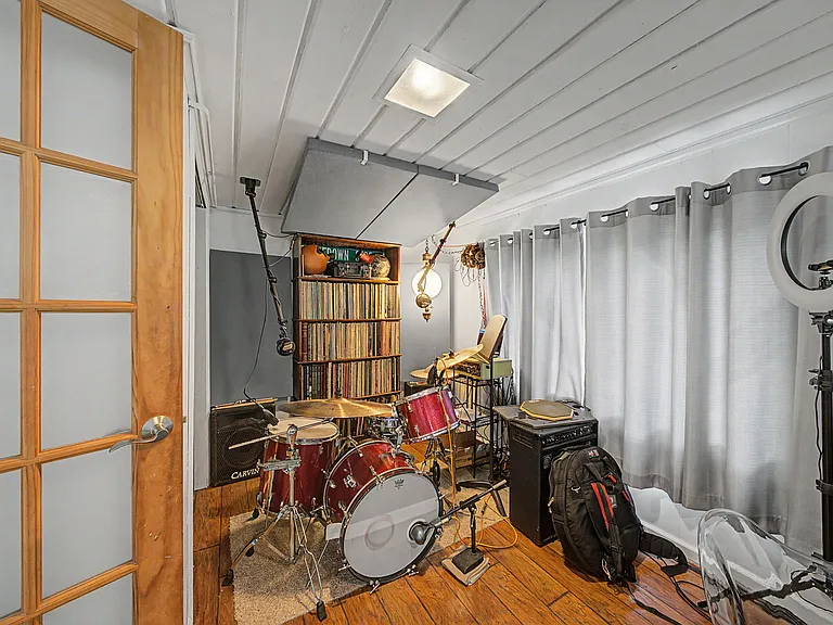 14 Valley View Dr — Photo 12