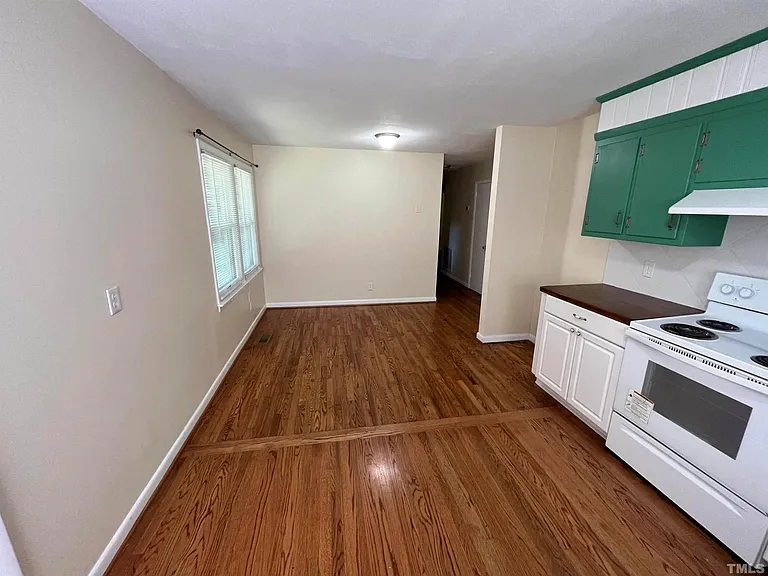 207 W Boundary St — Photo 7