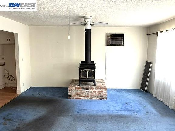 4th image of 1616 Poplar Dr