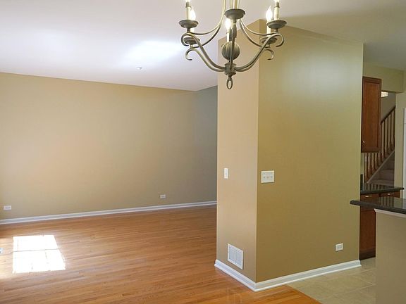 4th image of 6087 Canterbury Ln