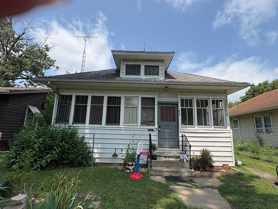 1st image of 615 Howard St