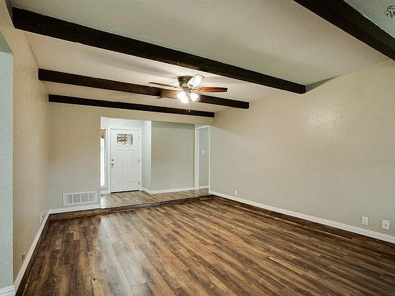 4th image of 2313 Randolph Dr