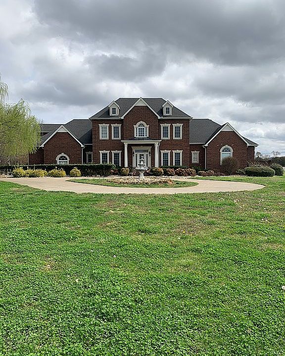 1st image of 228 Churchill Farms Dr