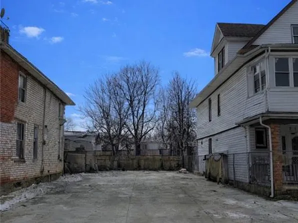 716 Ditmas Ave, Brooklyn, NY 11218