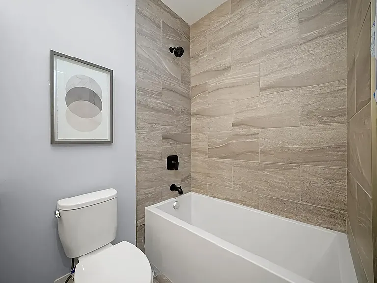 2450 W Flournoy St #2 — Photo 9