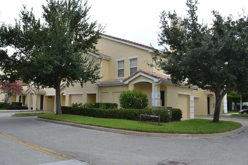 1 bed, 875 sqft, $1,625 — Photo 2