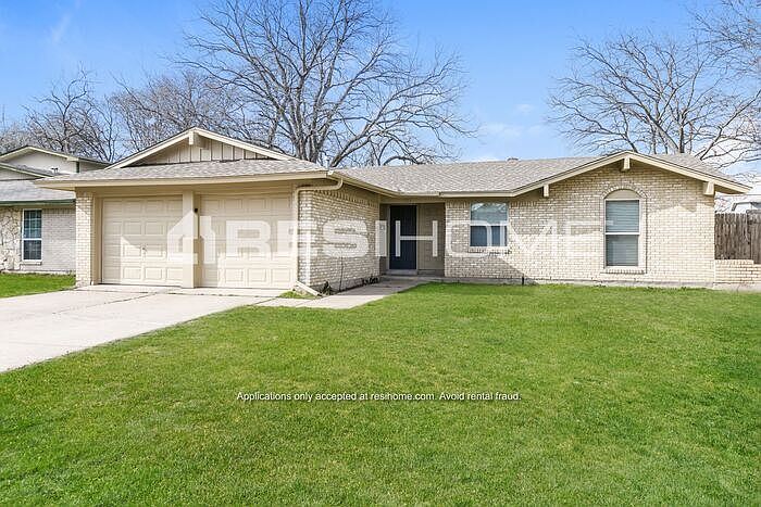 1st image of 506 Hawthorne Ln